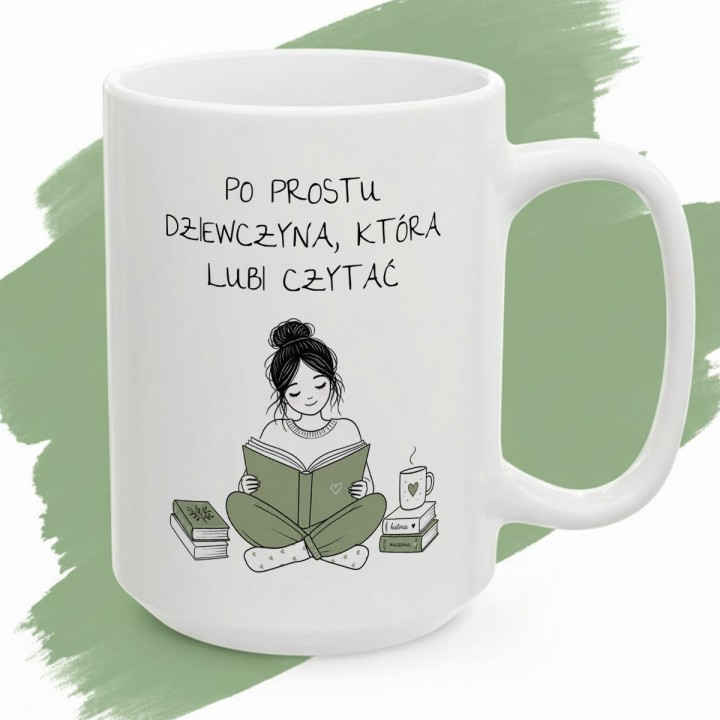 Personalizowany kubek dla czytelniczki z Twoim własnym napisem i grafiką dziewczyny siedzącej na podłodze wśród stosów książek.