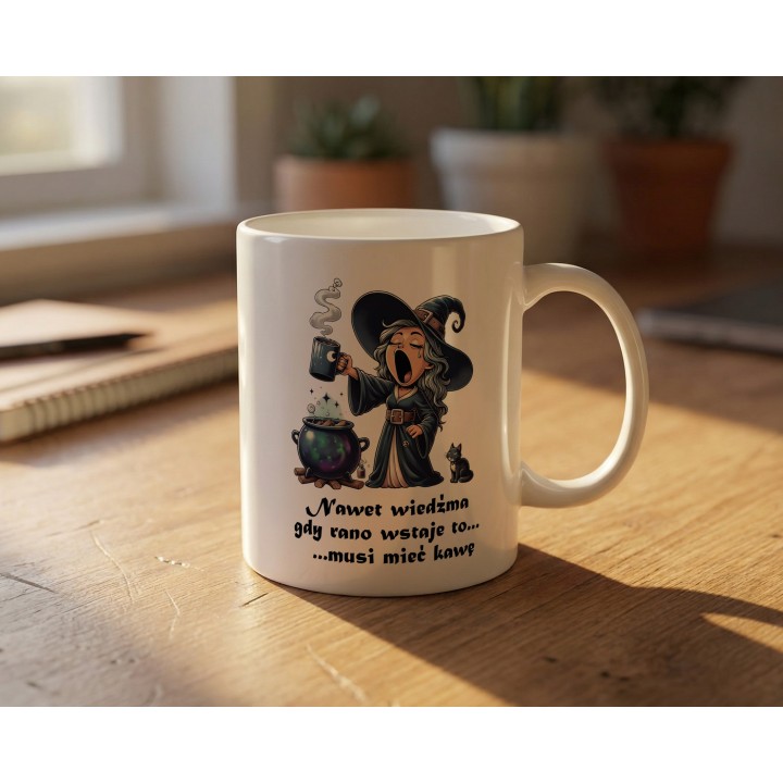 Kubek „Nawet wiedźma… musi mieć kawę” – śmieszny