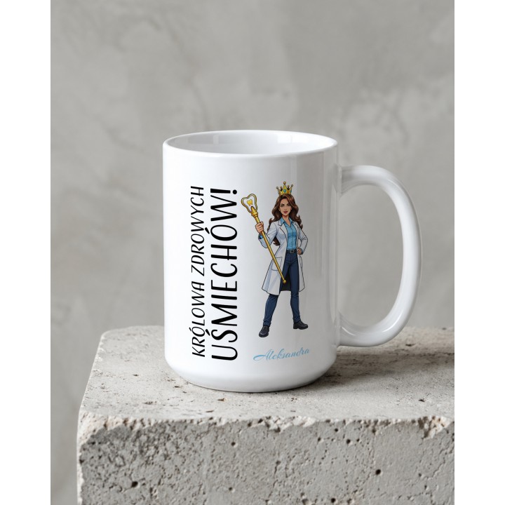 Kubek ceramiczny z ilustracją lekarki dentystki Królowa Zdrowych Uśmiechów