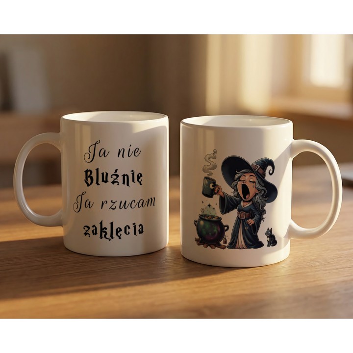 Kubek z nadrukiem „Ja nie bluźnię, ja rzucam zaklęcia” – śmieszny kubek czarownica