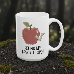 Kubek jabłko z robakiem „FOUND MY FAVORITE SPOT”