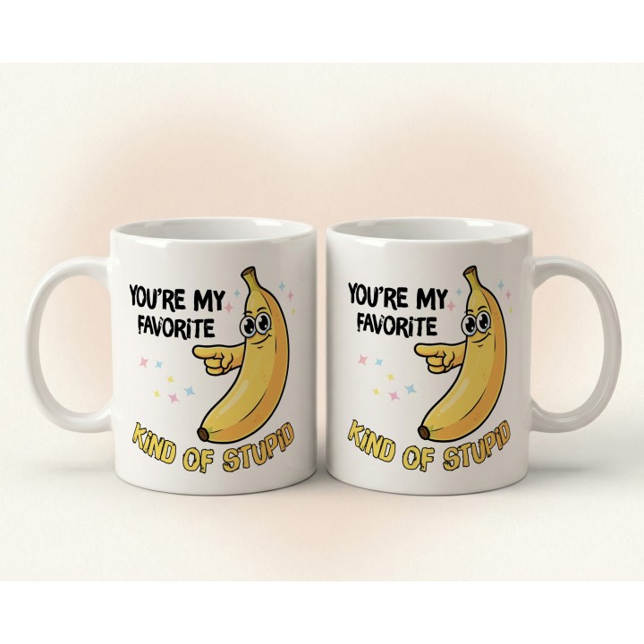 Kubek z nadrukiem „You’re my favorite kind of stupid” – śmieszny kubek z bananem