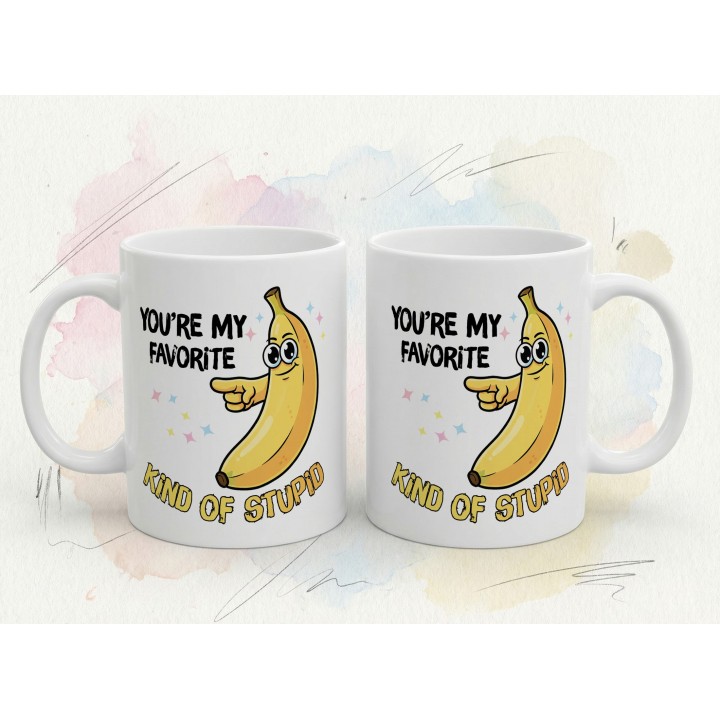 Kubek z nadrukiem „You’re my favorite kind of stupid” – śmieszny kubek z bananem