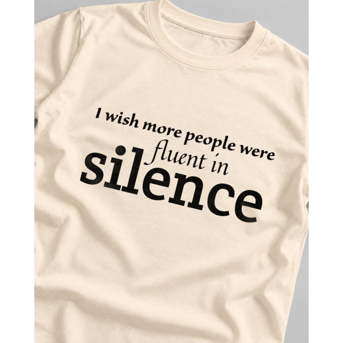 Koszulka z angielskim napisem I wish more people were fluent in silence