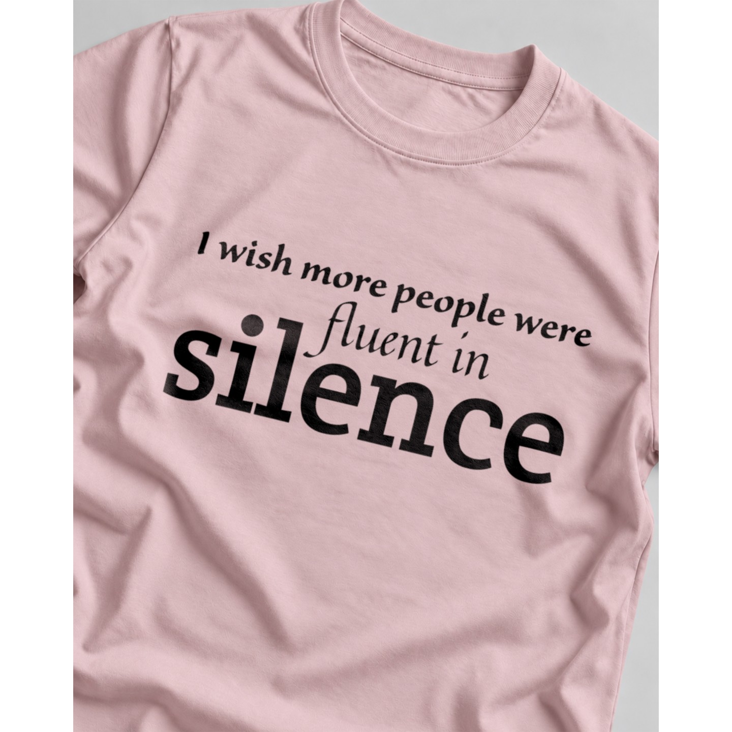 Koszulka z angielskim napisem I wish more people were fluent in silence