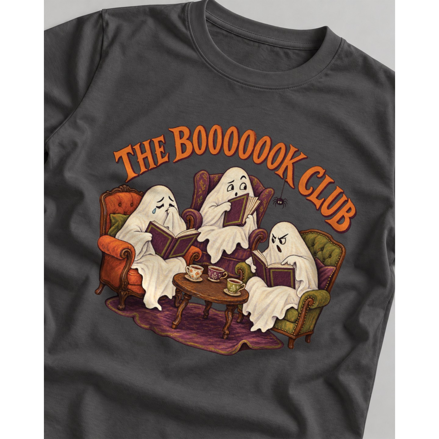 Koszulka z nadrukiem The Boooook Club z duchami czytającymi książki