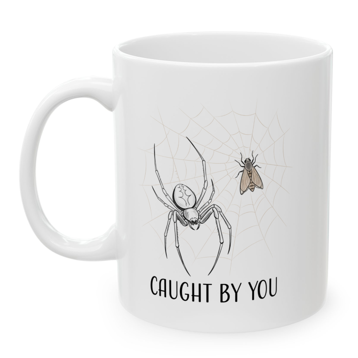 Kubek „CAUGHT BY YOU” – pająk w sieci, miłosny żart