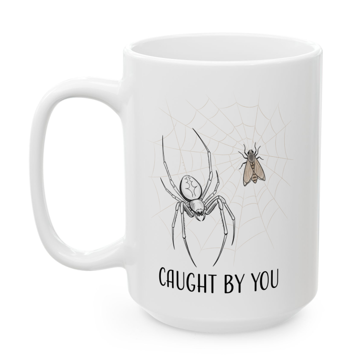 Kubek „CAUGHT BY YOU” – pająk w sieci, miłosny żart