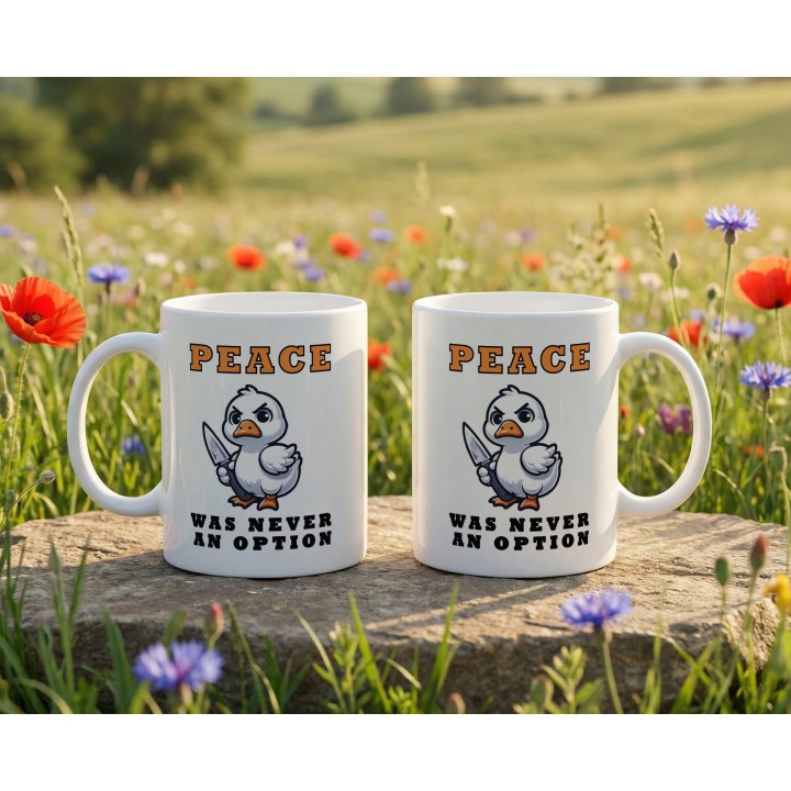 Kubek „Peace was never an option” – kaczka z nożem, memiczny humor
