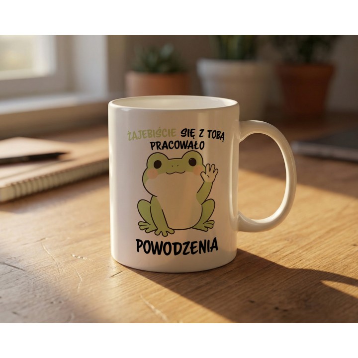 Kubek Żajebiście się z Tobą pracowało – prezent pożegnalny z żabką kawaii | Dla kolegi koleżanki z pracy