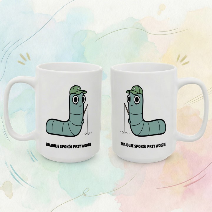 Kubek z nadrukiem Znajduje spokój przy wodzie | Typowy Robak dla wędkarza
