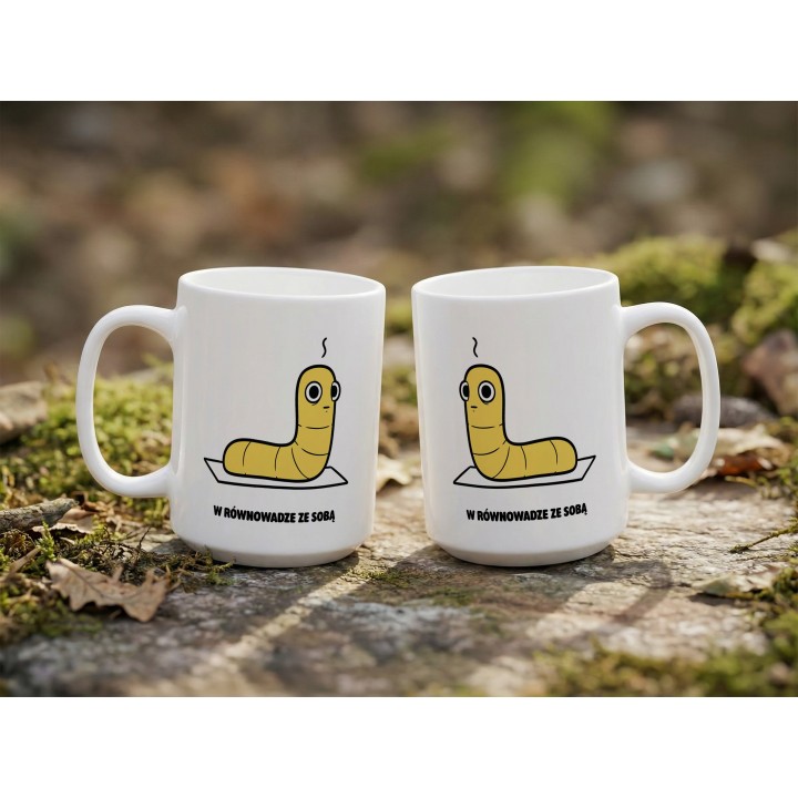 Kubek Odnajduje wewnętrzny balans | Prezent dla jogina Typowy Robak